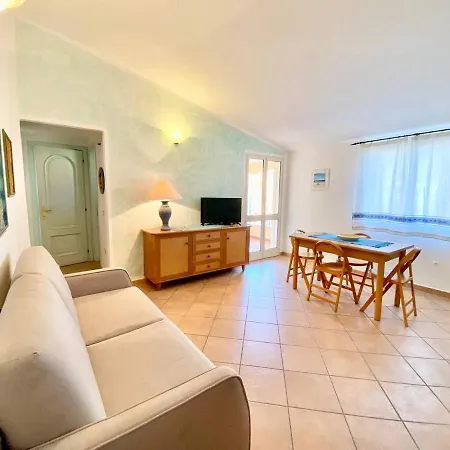 Casagliana Apartments Golfo Aranci Exterior photo